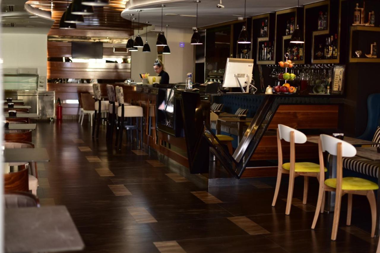 New W Hotel Tiran Dış mekan fotoğraf