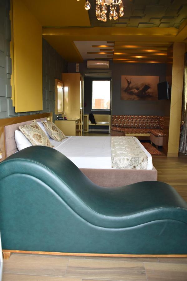 New W Hotel Tiran Dış mekan fotoğraf