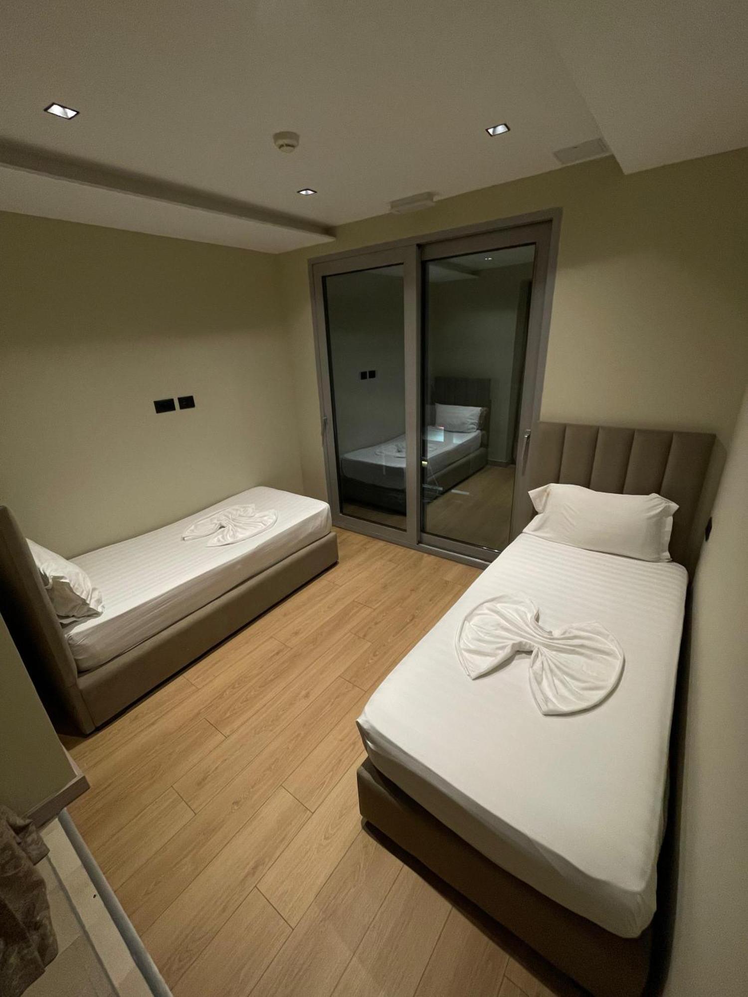 New W Hotel Tiran Dış mekan fotoğraf
