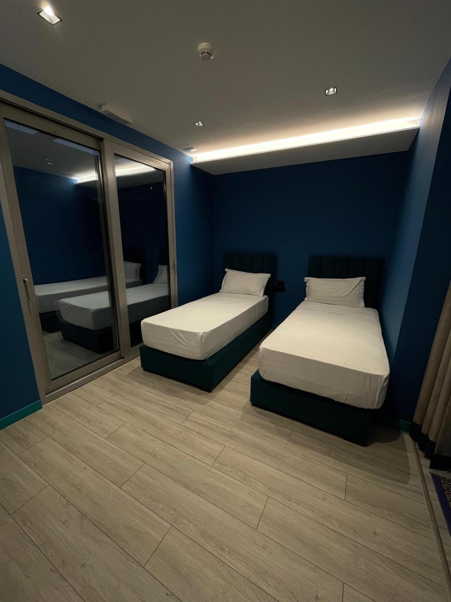 New W Hotel Tiran Dış mekan fotoğraf