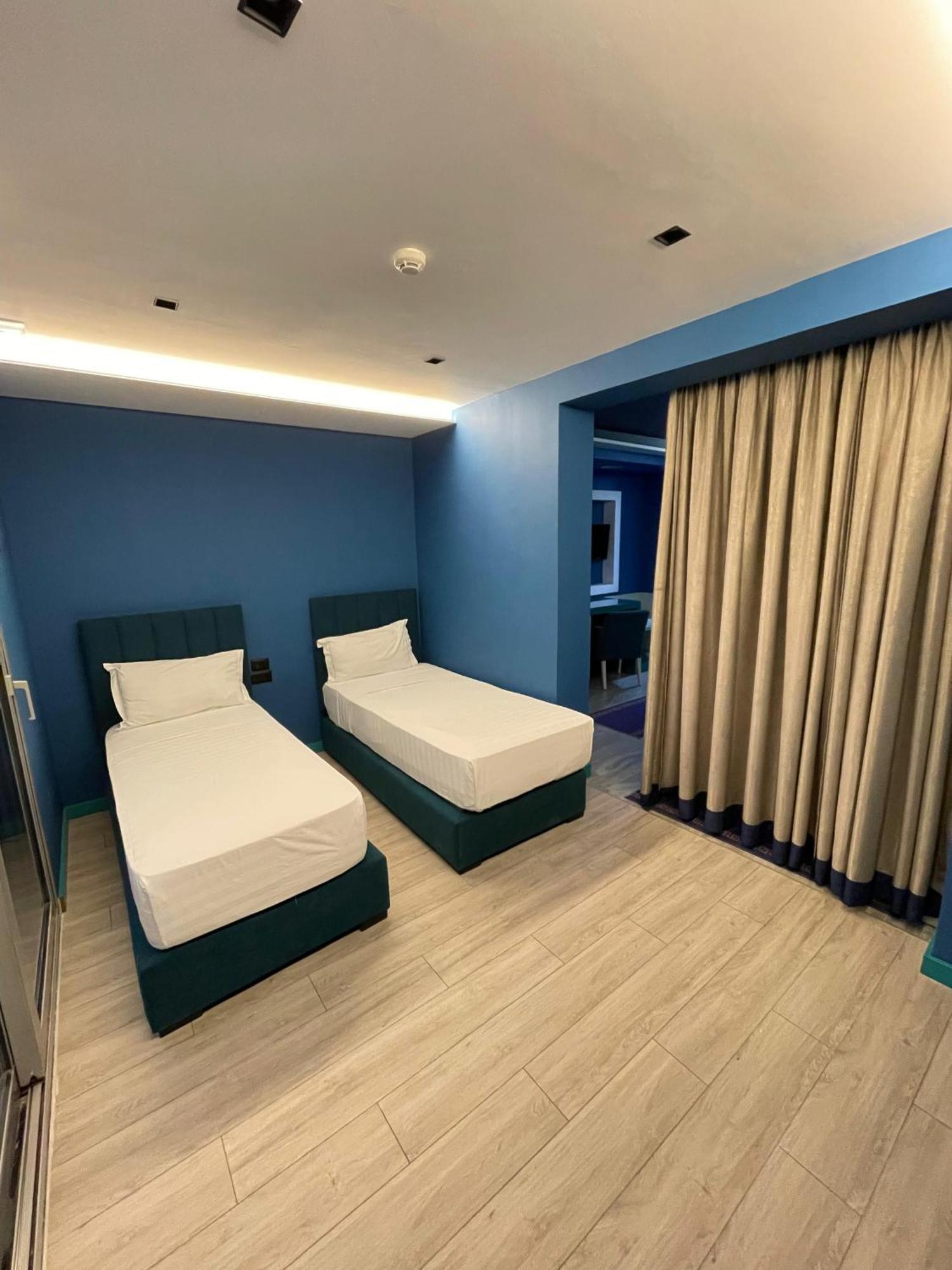 New W Hotel Tiran Dış mekan fotoğraf