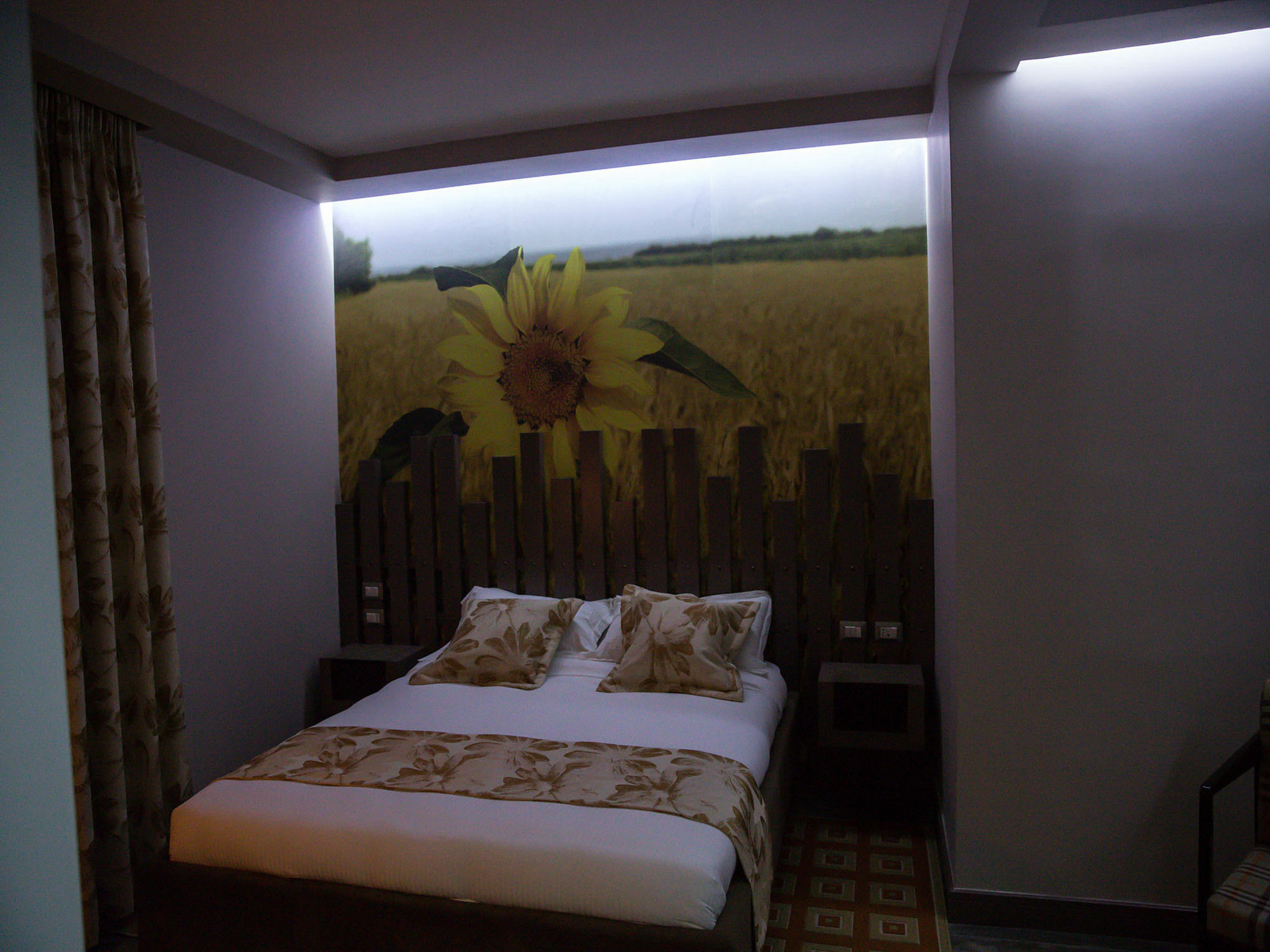 New W Hotel Tiran Dış mekan fotoğraf